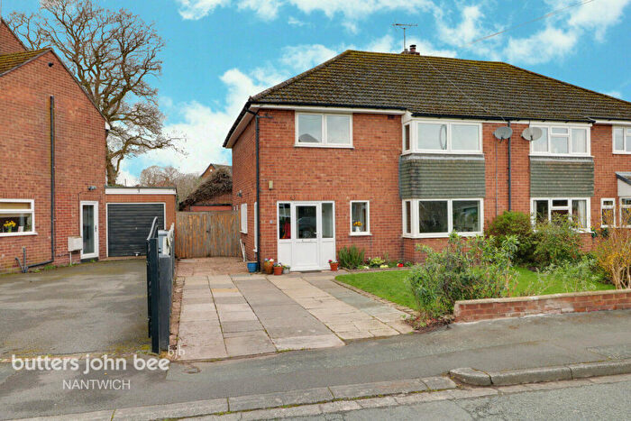 4 Bedroom Semi Detached House For Sale In Hollybush Crescent, Nantwich, CW5