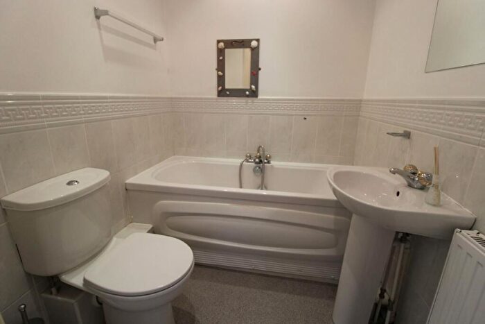 3 Bedroom Flat To Rent In St Albans Road, Bournemouth, BH8