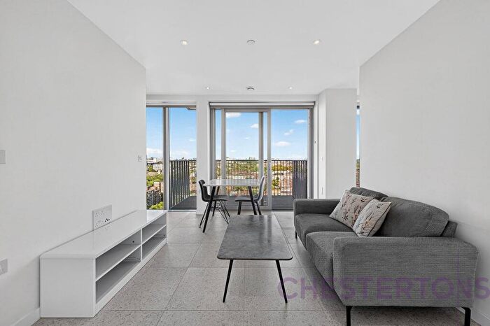 Flat To Rent In Jacquard Point, Tapestry Way, E1