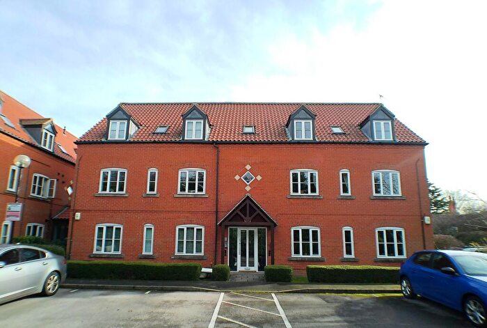 2 Bedroom Flat For Sale In Long Acre, Bingham, NG13