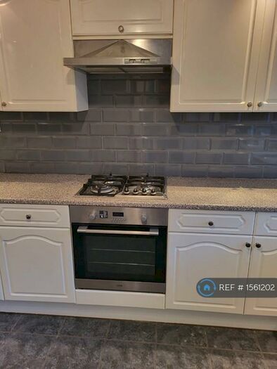 3 Bedroom End Of Terrace House To Rent In Ealingham, Tamworth, B77