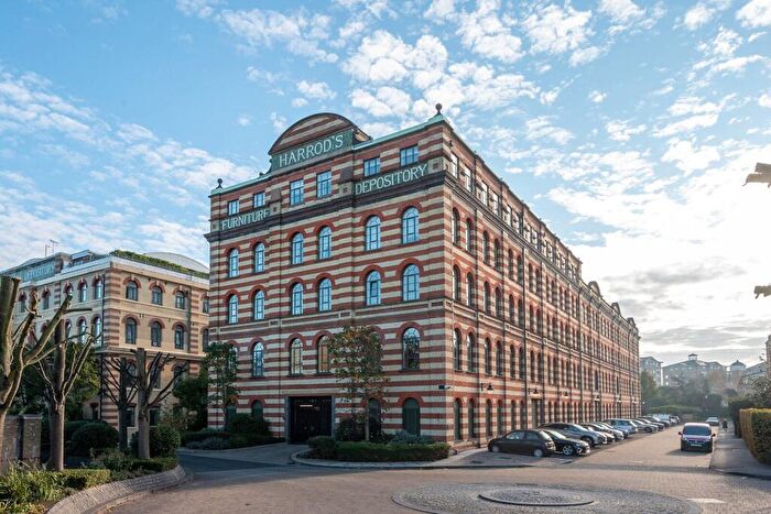 1 Bedroom Flat For Sale In Harrods Village, Barnes, London, SW13