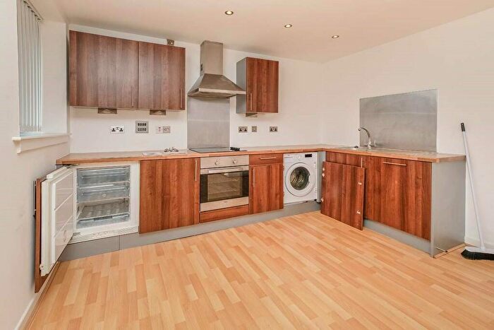 2 Bedroom Apartment To Rent In Greenheys Road, Liverpool, L8