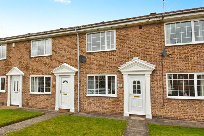 2 Bedroom Town House To Rent In Oakway, Birkenshaw, Bradford, BD11