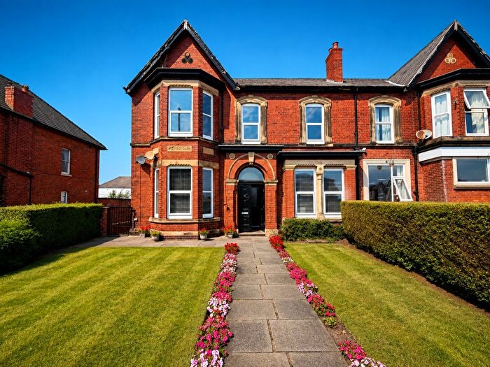 3 Bedroom Flat For Sale In Ash Street, Southport, Merseyside, PR8