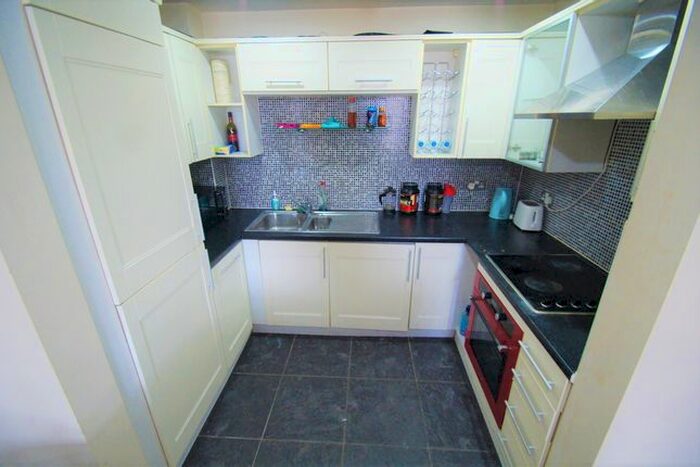 2 Bedroom Flat To Rent In Priory Place, Hales Street, CV1