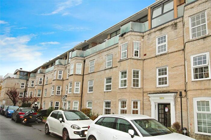2 Bedroom Apartment To Rent In West Barnes Lane, New Malden, KT3