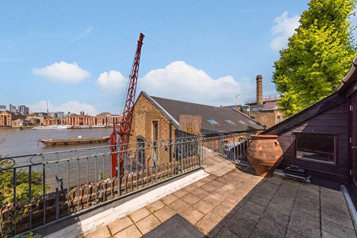 2 Bedroom Flat For Sale In Granary House, Hope Wharf, SE16