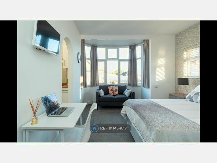 Studio To Rent In Douglas Road, Acocks Green, Birmingham, B27