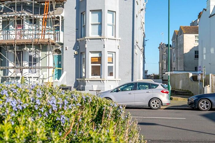 2 Bedroom Maisonette For Sale In Maisonette, Park Road, Bognor Regis, PO21