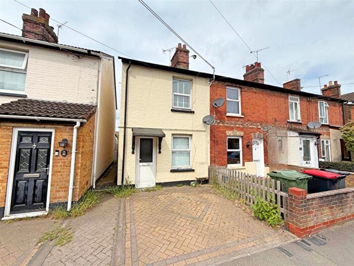 2 Bedroom End Of Terrace House For Sale In Sunnyside, Braintree, CM7