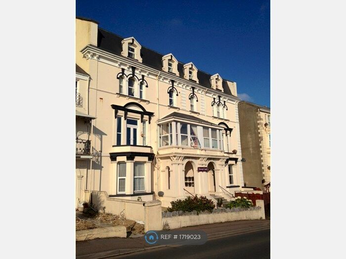 1 Bedroom Flat To Rent In Devon Court, Dawlish, EX7