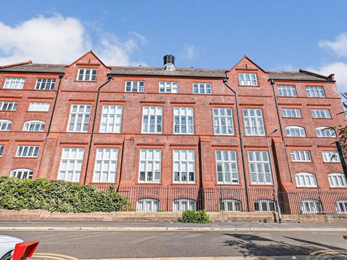 1 Bedroom Flat For Sale In Great Moor Street, Bolton, BL1