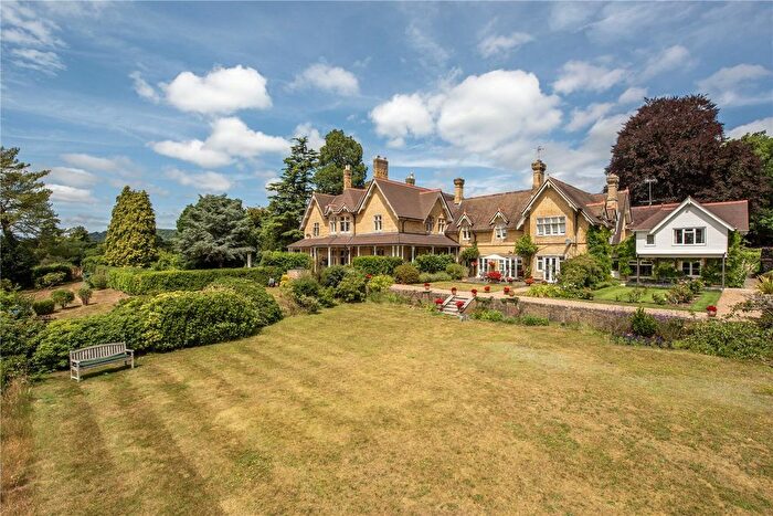 3 Bedroom Flat For Sale In Sandy Lane, Betchworth, Surrey, RH3