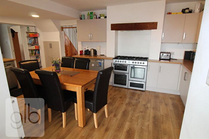 6 Bedroom End Of Terrace House To Rent In Beech Tree Avenue, Coventry, CV4