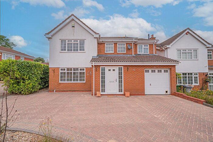 5 Bedroom Detached House For Sale In Stoney Close, Solihull, B92