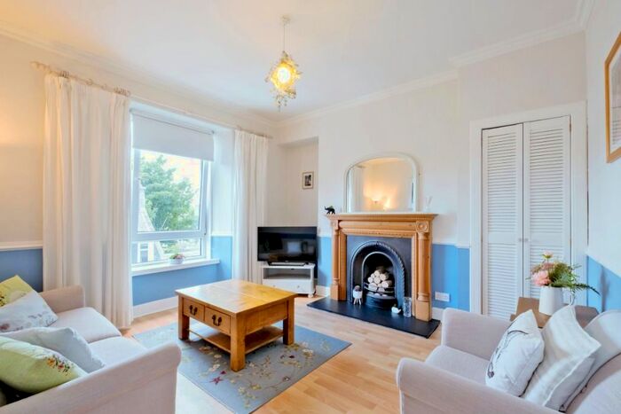 1 Bedroom Flat To Rent In Chattan Place, West End, Aberdeen, AB10