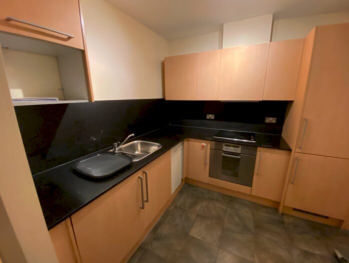 1 Bedroom Apartment To Rent In Centenary Plaza, B1