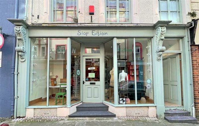 Terraced House To Rent In High Street, Caernarfon, Gwynedd, LL55