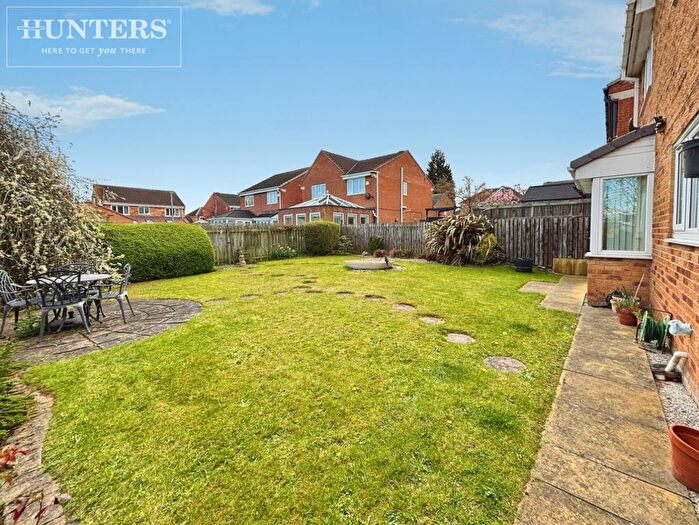 4 Bedroom Detached House For Sale In Hall Cross Avenue, Wombwell, Barnsley, S73