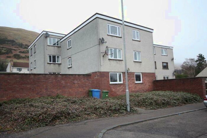 2 Bedroom Flat To Rent In Frederick Street, Tillicoultry, Clackmannanshire, FK13