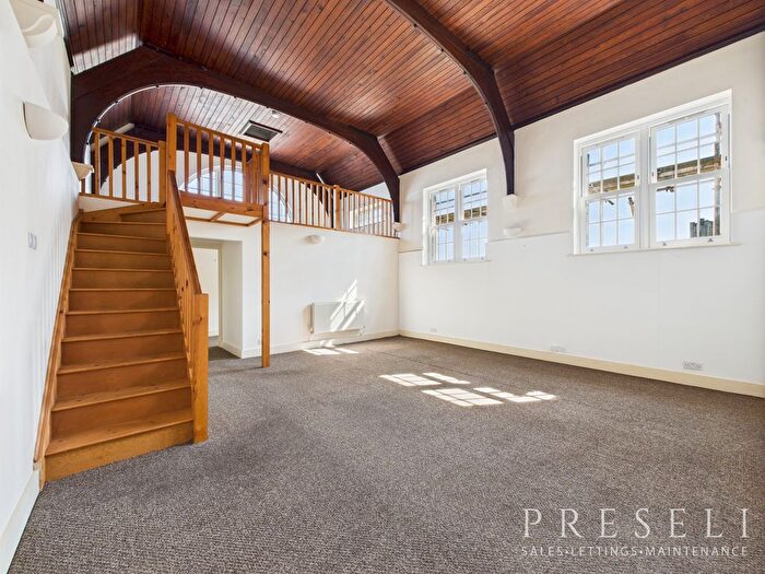 1 Bedroom Flat To Rent In Main Street, Goodwick, SA64