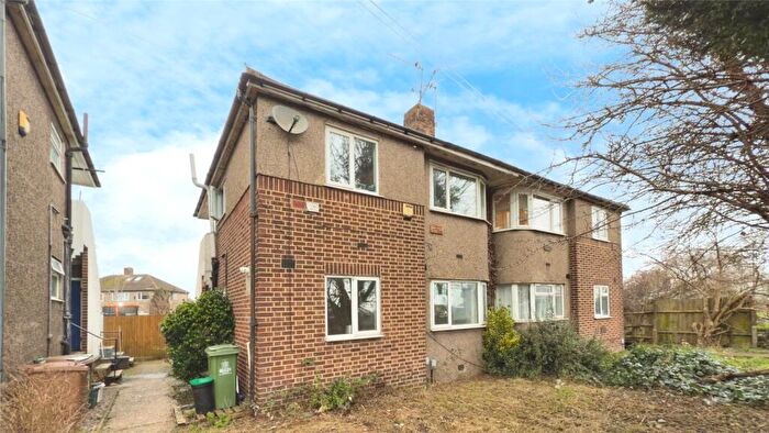 2 Bedroom Flat To Rent In Perry Street, Crayford, Dartford, DA1