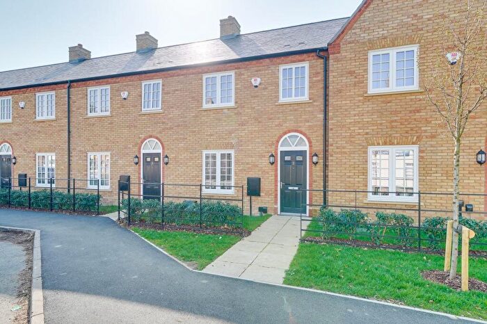 3 Bedroom Terraced House To Rent In High Street, Fenstanton, PE28