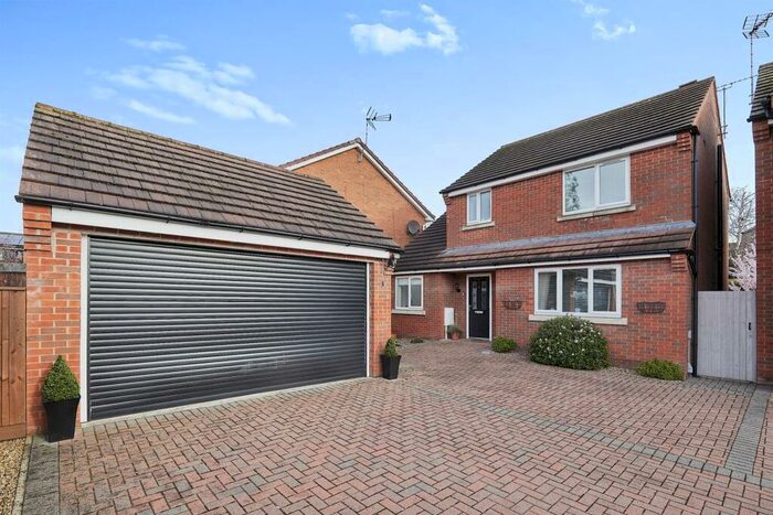 3 Bedroom Detached House For Sale In Morley Road, Oakwood, Derby, DE21