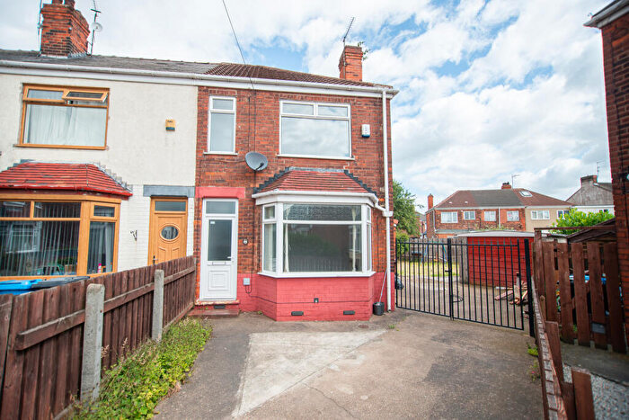 2 Bedroom End Of Terrace House To Rent In Alston Avenue, HU8