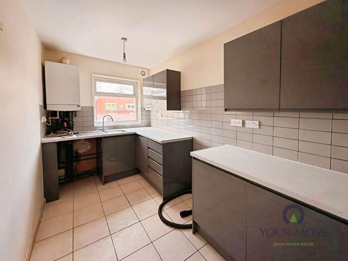 2 Bedroom Flat To Rent In Canterbury Street, Gillingham, Kent, ME7