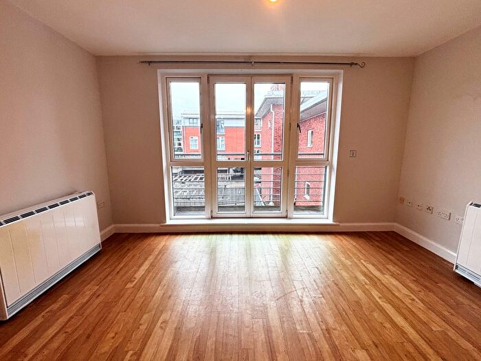 2 Bedroom Flat To Rent In Saturday Bridge, Birmingham, B1