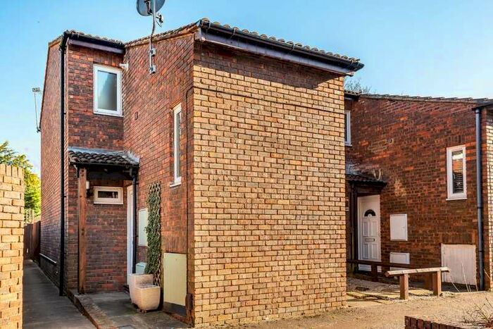 1 Bedroom Maisonette Flat To Rent In Northwood, Greater London, HA6