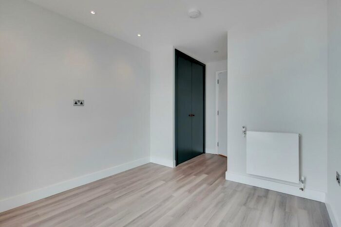 2 Bedroom Apartment To Rent In Alameda, Wembley Park, HA9