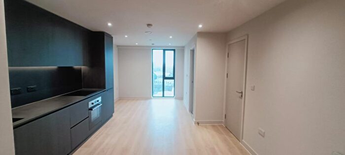 1 Bedroom Flat To Rent In Apartment Waterhouse Gardens, Great Ducie Street, Manchester, M3