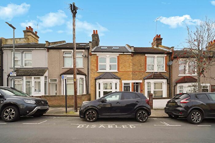 4 Bedroom Terraced House For Sale In Bostall Lane, London, SE2
