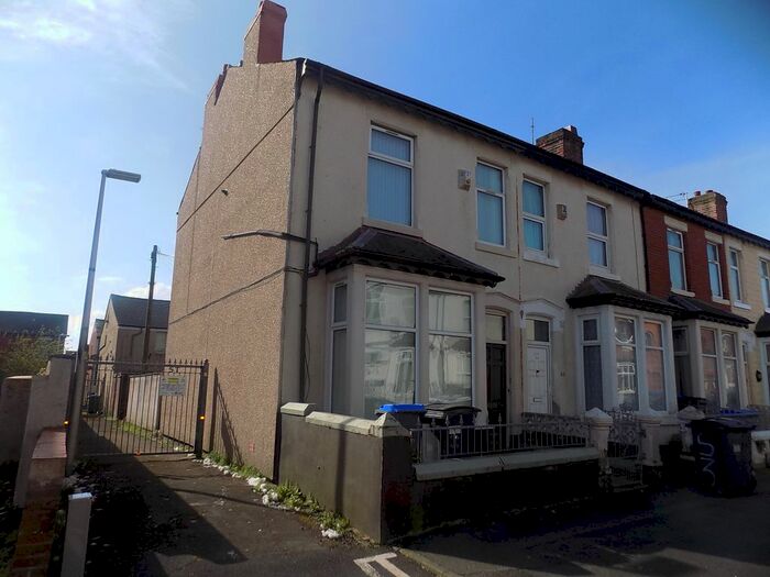 4 Bedroom End Of Terrace House To Rent In Charles Street, Blackpool, FY1