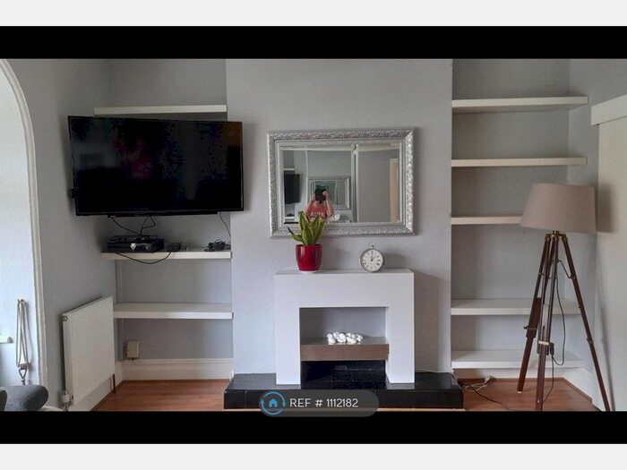 1 Bedroom Flat To Rent In Blenheim Park Road, South Croydon, CR2