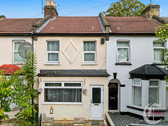 3 Bedroom Terraced House For Sale In Croyland Road, London, N9