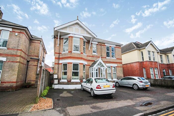 2 Bedroom Property To Rent In Richmond Park Road, Bournemouth, BH8
