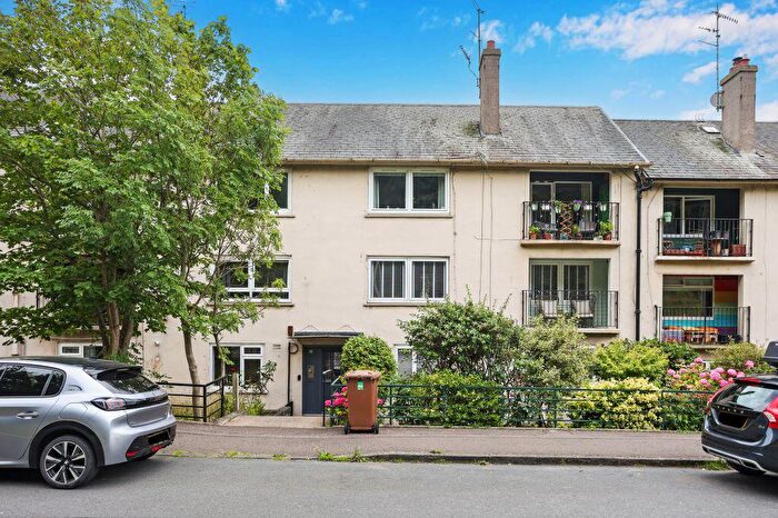2 Bedroom Flat For Sale In / Meadowfield Drive, Duddingston, Edinburgh, EH8
