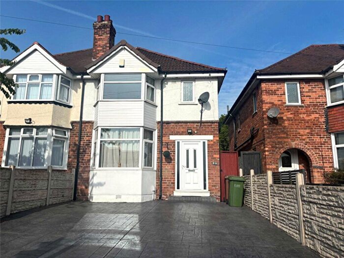 3 Bedroom Semi Detached House For Sale In Lode Lane, Solihull, B91