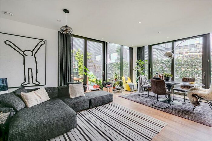 1 Bedroom Flat To Rent In Macclesfield Road, Penthouse, London, EC1V