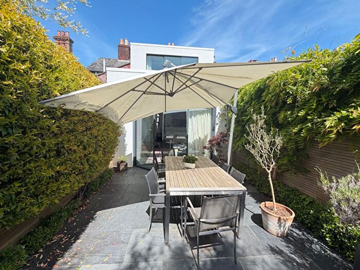 3 Bedroom Town House For Sale In Station Street, Lymington, Hampshire, SO41