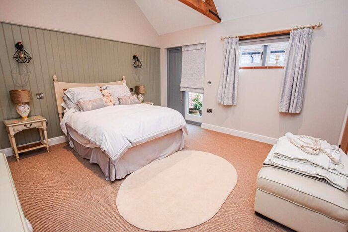 2 Bedroom Barn Conversion To Rent In Melton Constable, NR24