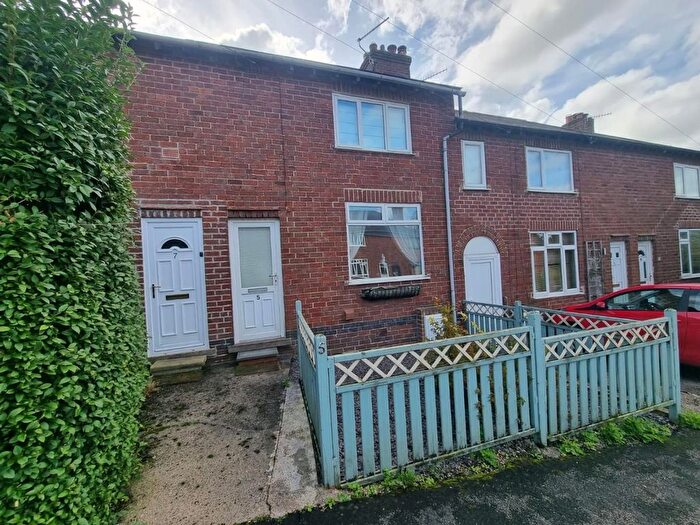 2 Bedroom Terraced House To Rent In Lonsdale Grove, Matlock, DE4