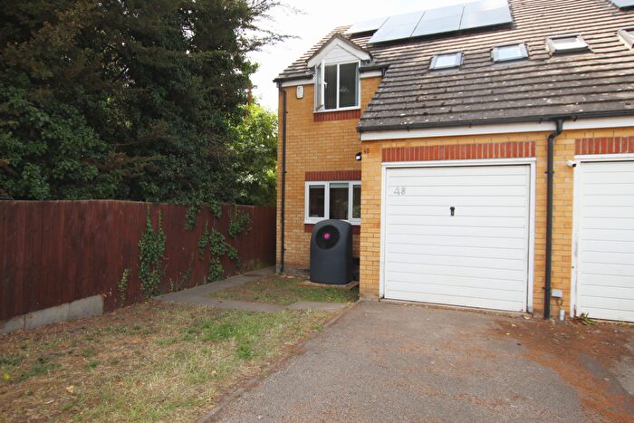 4 Bedroom House To Rent In Enniskillen Road, Cambridge, CB4