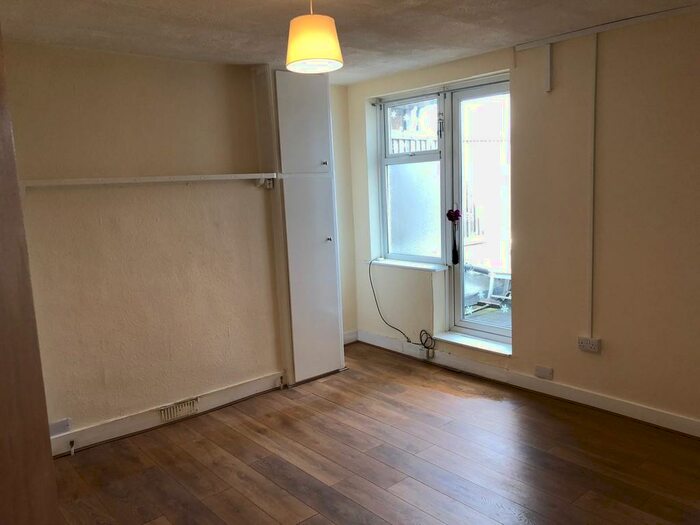 Studio To Rent In Preston Road, Wembley, HA9