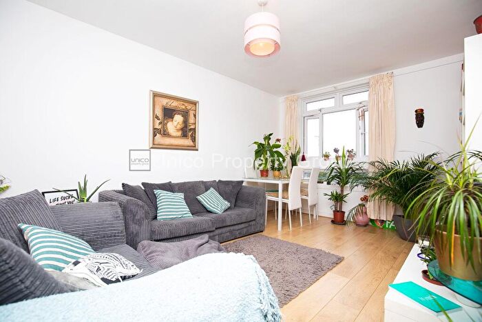 2 Bedroom Flat To Rent In George Loveless House, Diss Street, London, E2