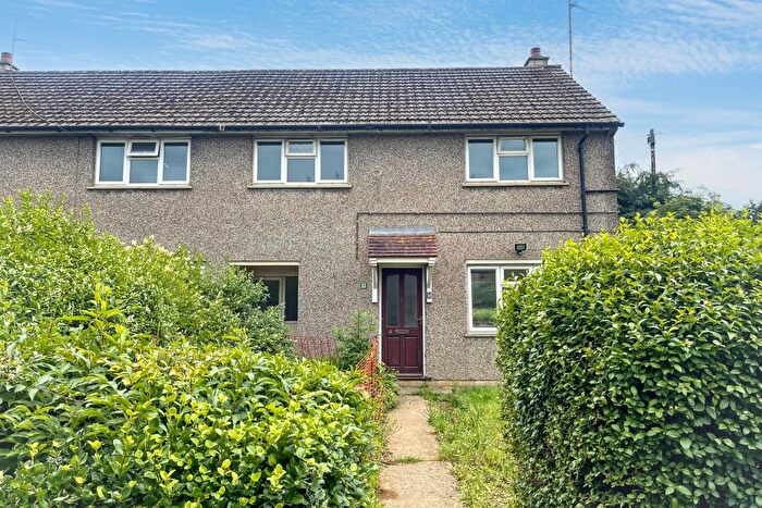 3 Bedroom End Terrace House For Sale In Honeybrook Close, Chippenham, SN14